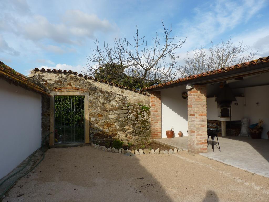 Refugio da Ti Maria Villa Batalha Bagian luar foto