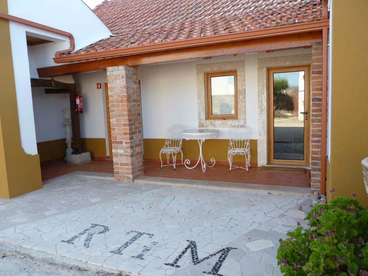 Refugio da Ti Maria Villa Batalha Bagian luar foto